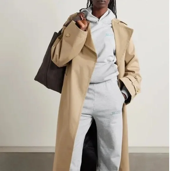 NWT Sporty & Rich Rizzoli Hoodie Heathered Gray Size Large Health Club Graphic - Picture 11 of 11